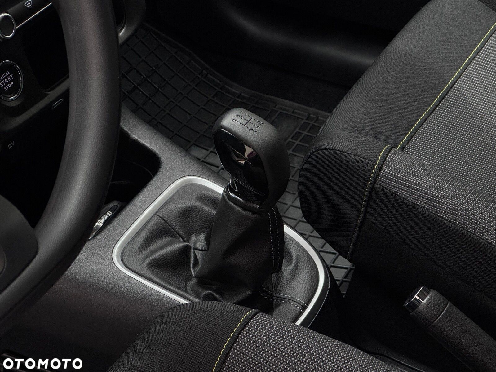 Citroën C3 1.2 PureTech Shine - 9