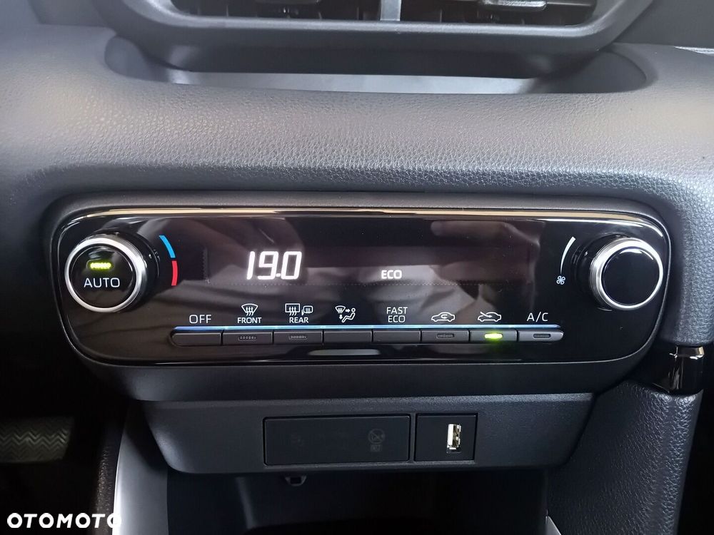 Toyota Yaris Hybrid 1.5 Comfort - 17