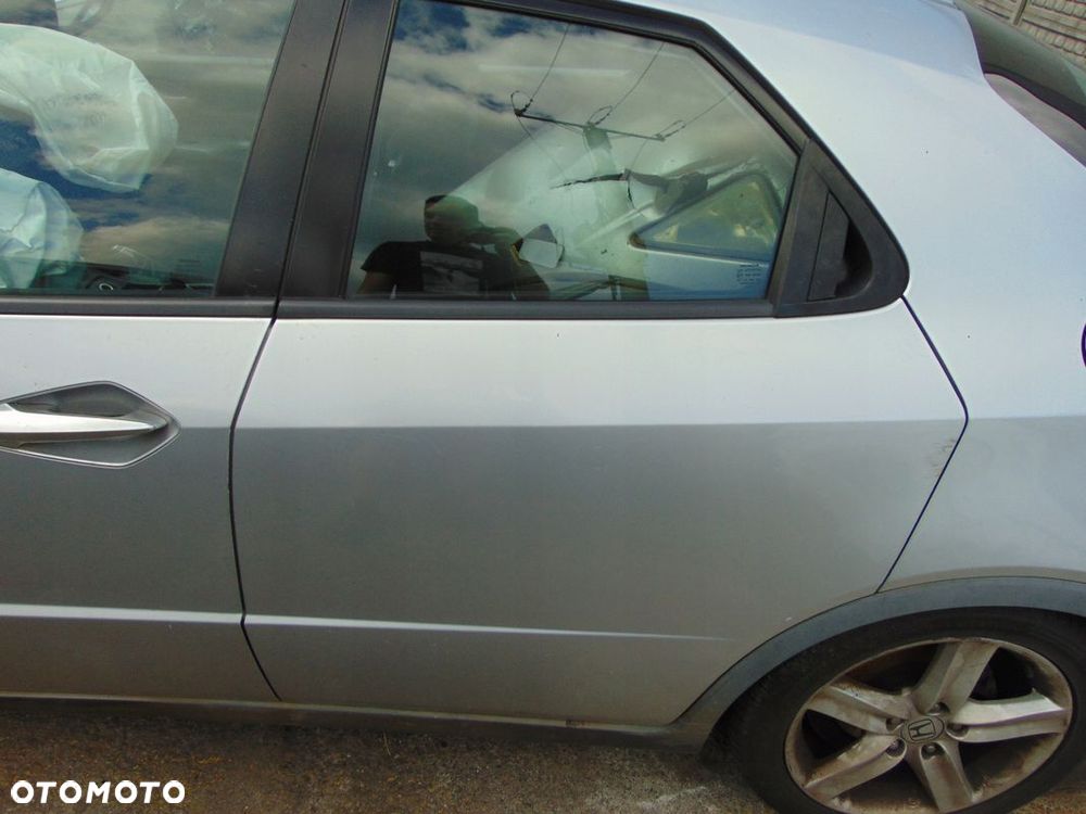 DRZWI LEWE TYŁ TYLNE HONDA CIVIC VIII UFO NH700M