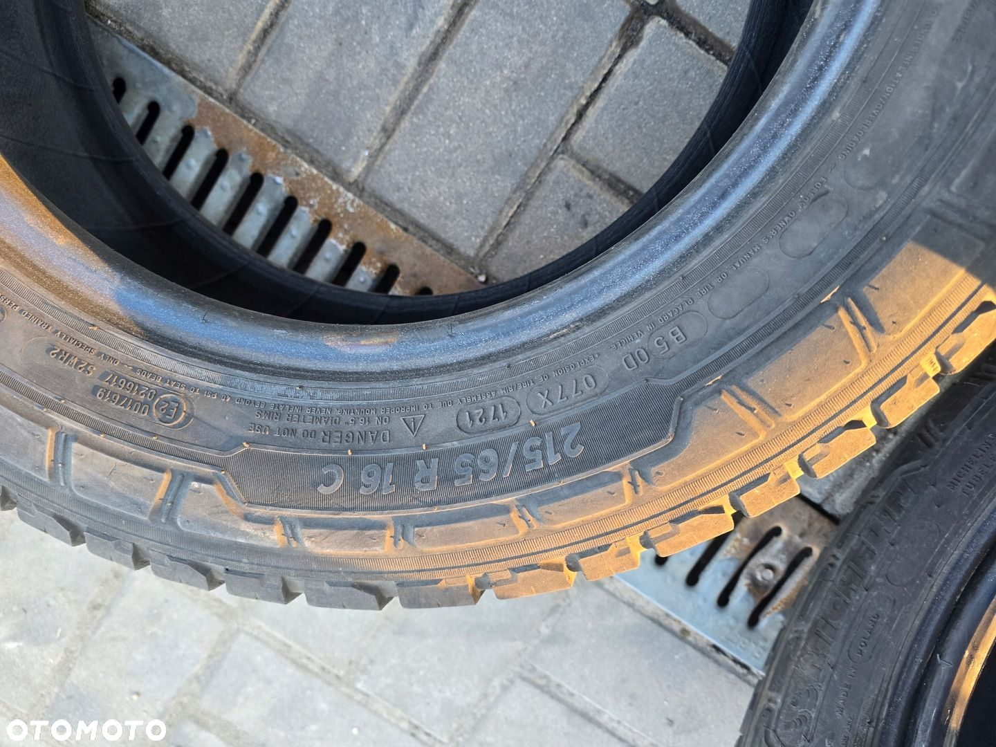 MICHELIN AGILIS CROSSCLIMATE 215/65R16C 109/107T 4X 21R - 6