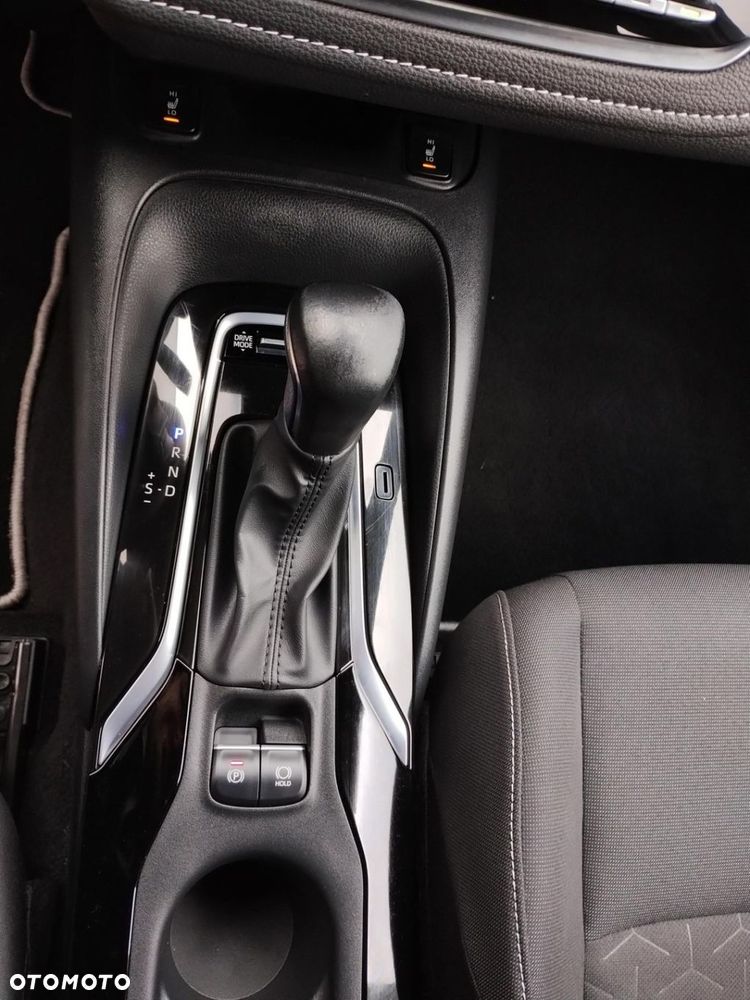 Toyota Corolla 2.0 Hybrid Comfort - 22