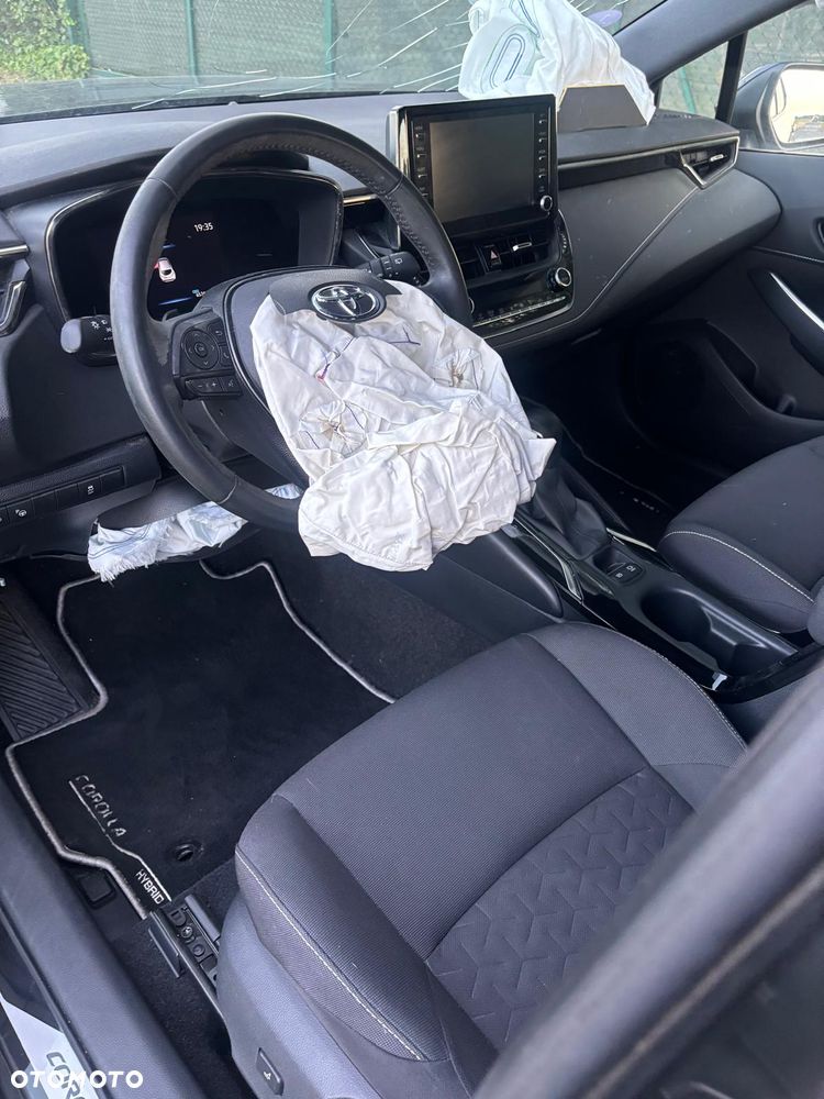 Toyota Corolla 2.0 Comfort - 23