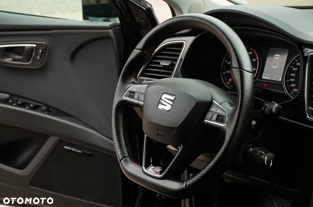 Seat Leon 1.8 TSI FR Black S&S - 33