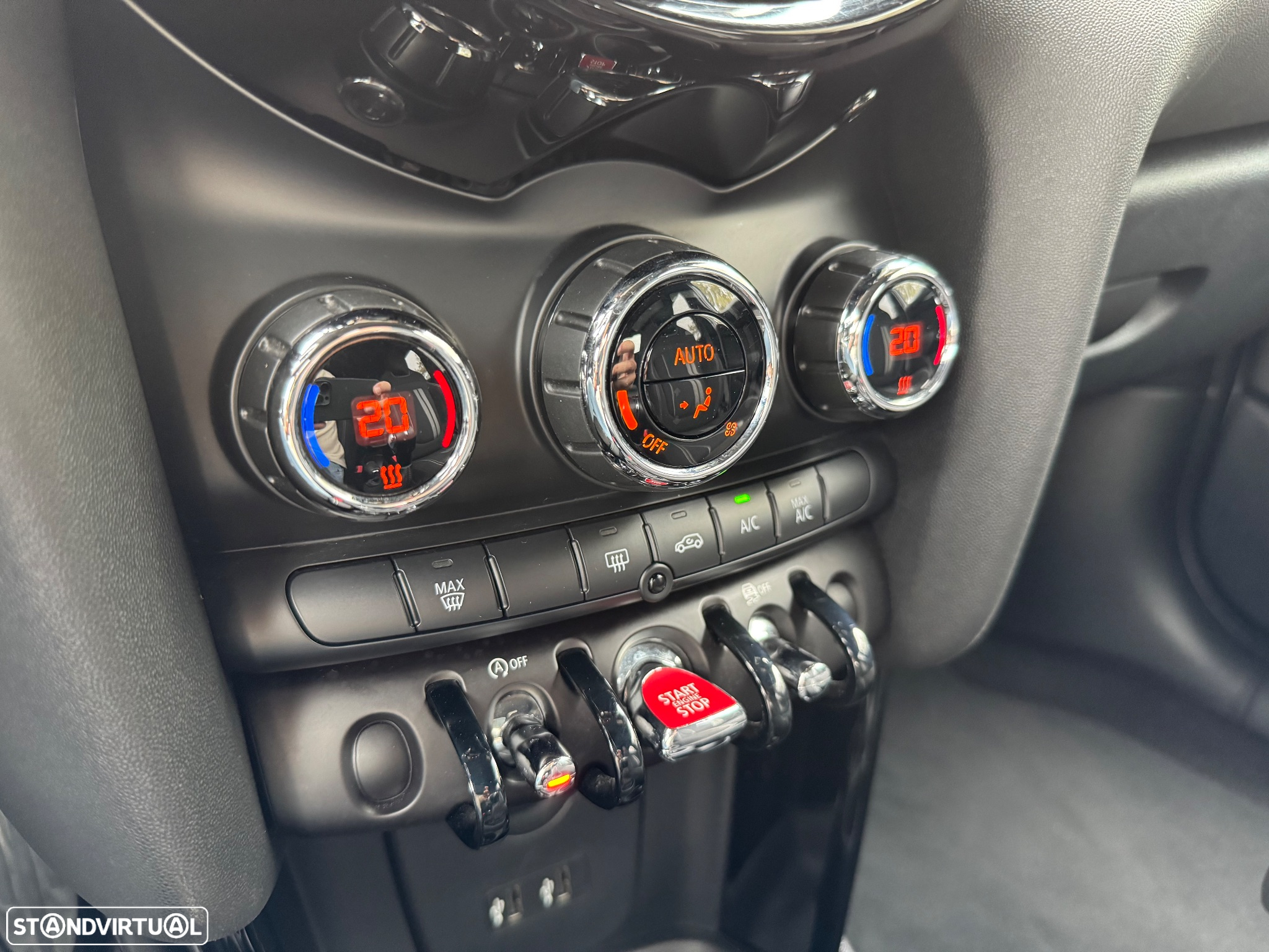 MINI 5 Portas Cooper D - 18