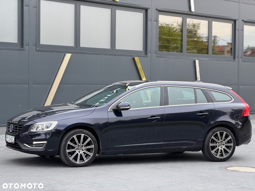 Volvo V60 D2 Geartronic Summum - 4
