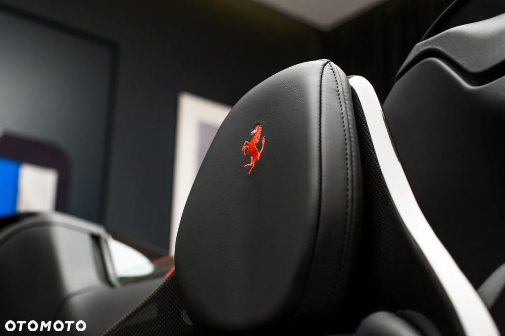 Ferrari SF90 Spider - 24