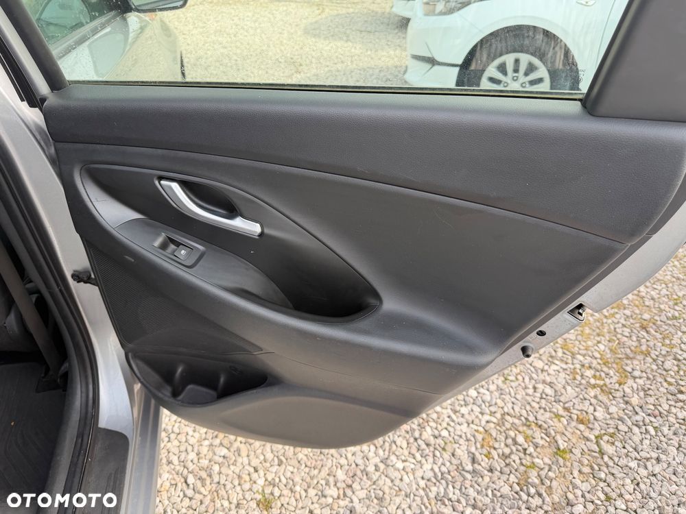 Hyundai i30 1.0 T-GDI Modern - 27