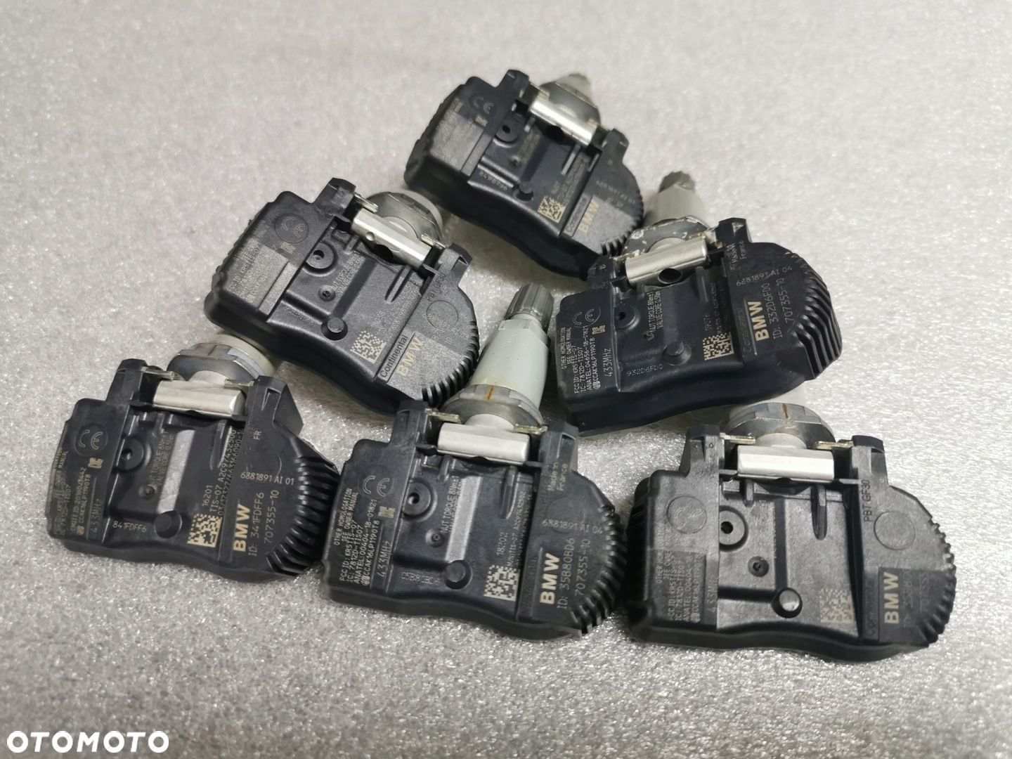 Czujnik ciśnienia kół TPMS BMW X5 F15 X6 F16 i3 I01 i8 6881891 - 1