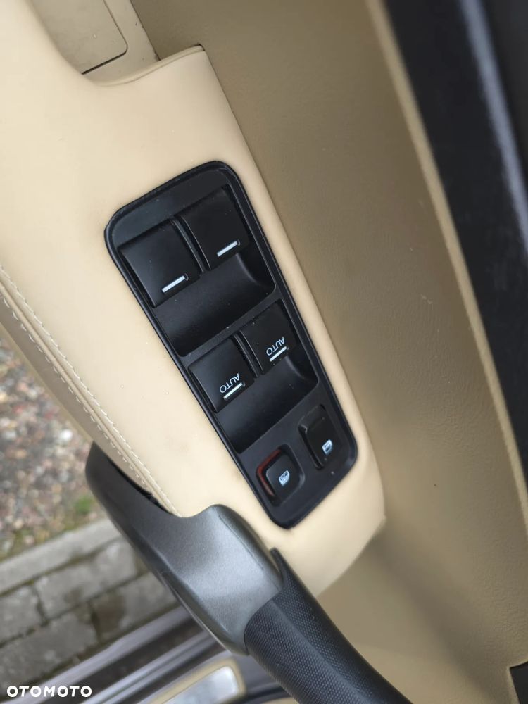 Honda CR-V 2.0 Executive NAVI - 19