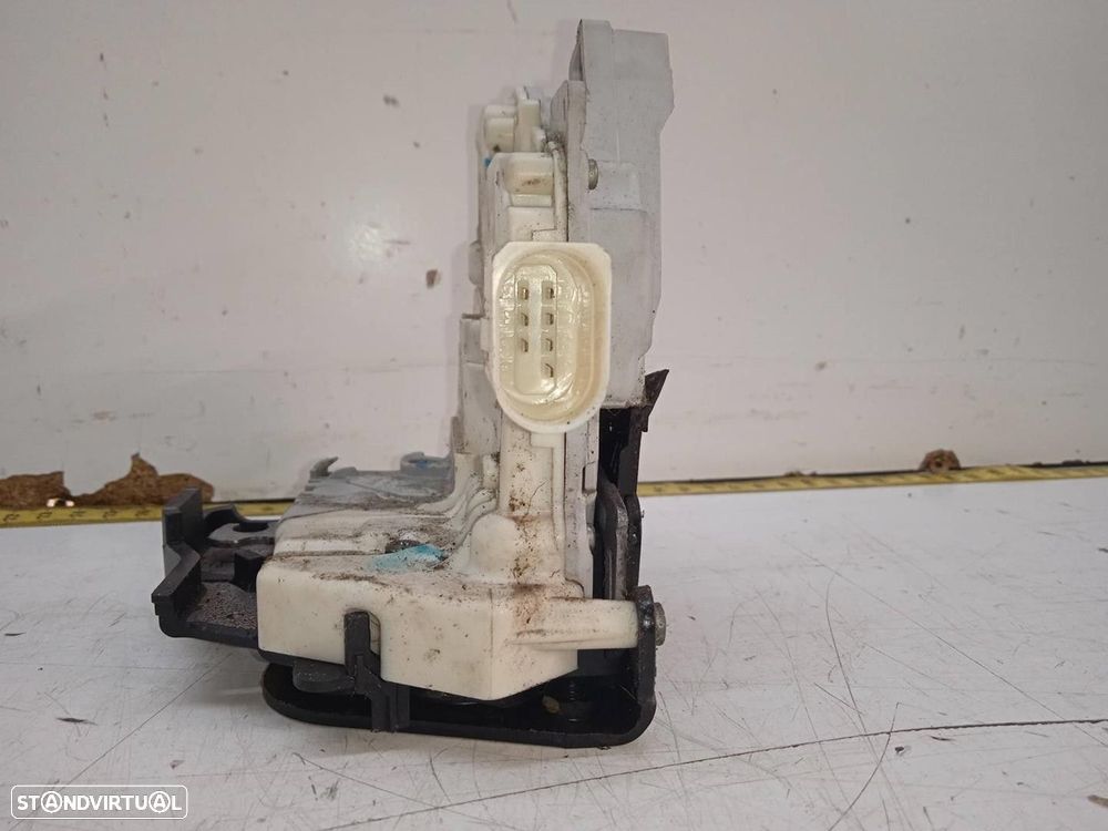 FECHADURA PORTA TRASEIRA DIREITA AUDI A4 AVANT 2005 - 3