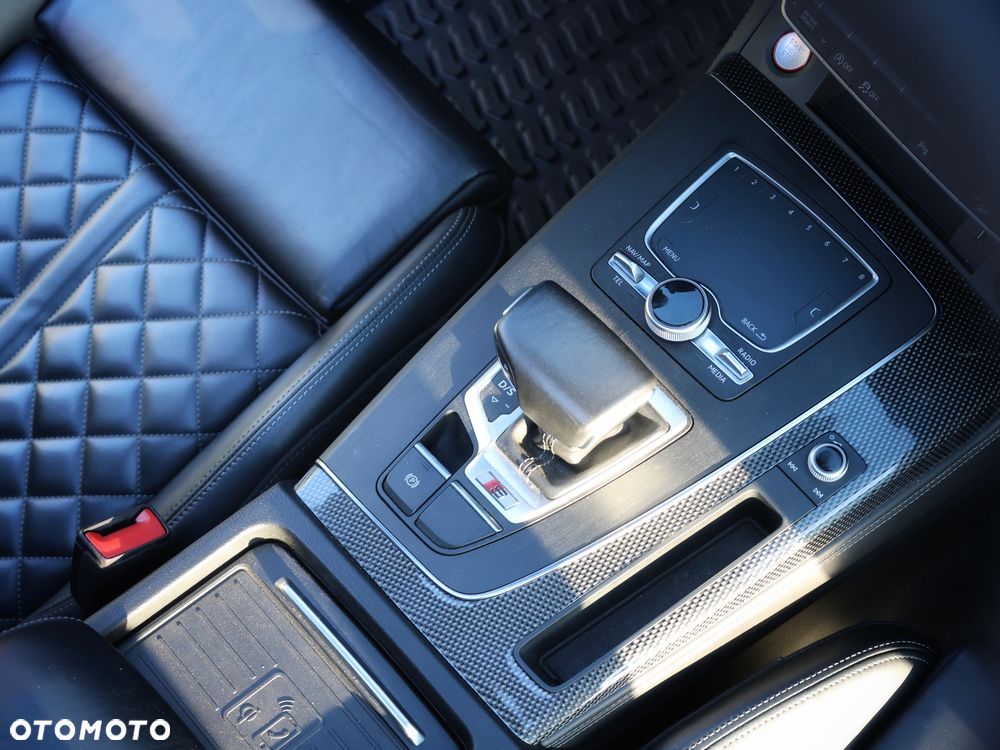 Audi SQ5 - 16