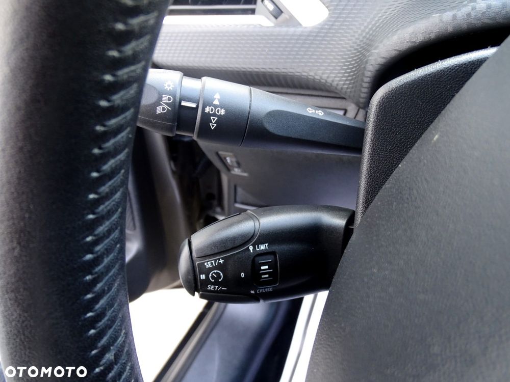 Peugeot 2008 1.6 BlueHDi Style - 18