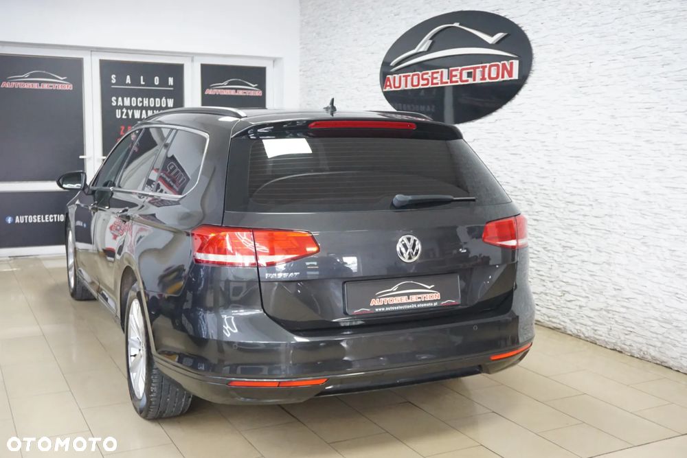 Volkswagen Passat Variant 1.6 TDI SCR DSG Comfortline - 4