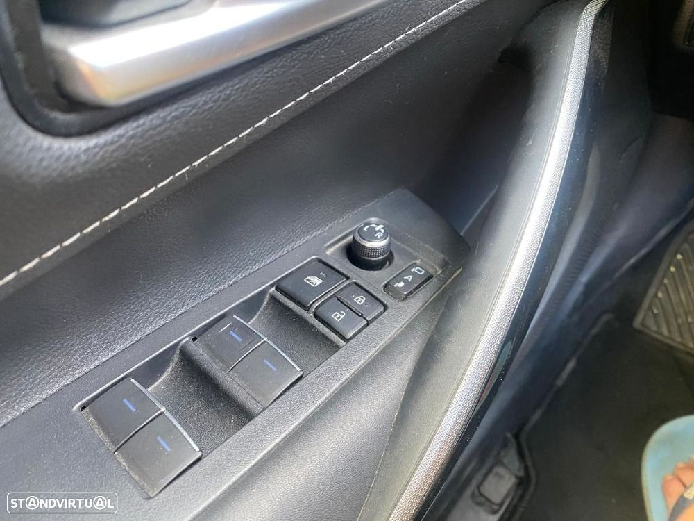 Toyota Corolla Touring Sports 1.8 Hybrid Comfort+P.Sport - 16