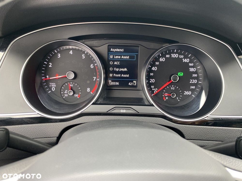 Volkswagen Passat Variant - 21