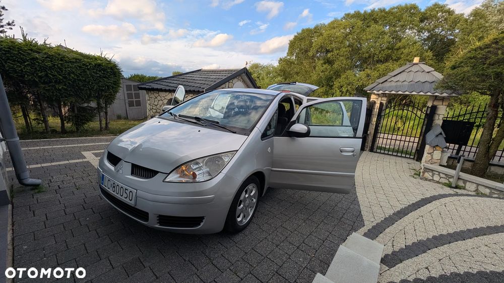 Mitsubishi Colt 1.5 Invite - 23