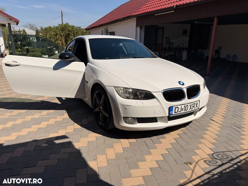 BMW Seria 3 320i - 1