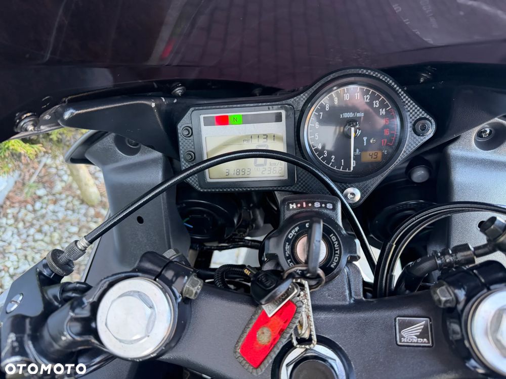 Honda CBR - 25
