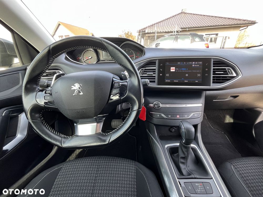 Peugeot 308 1.5 BlueHDi Active Pack S&S EAT8 - 17