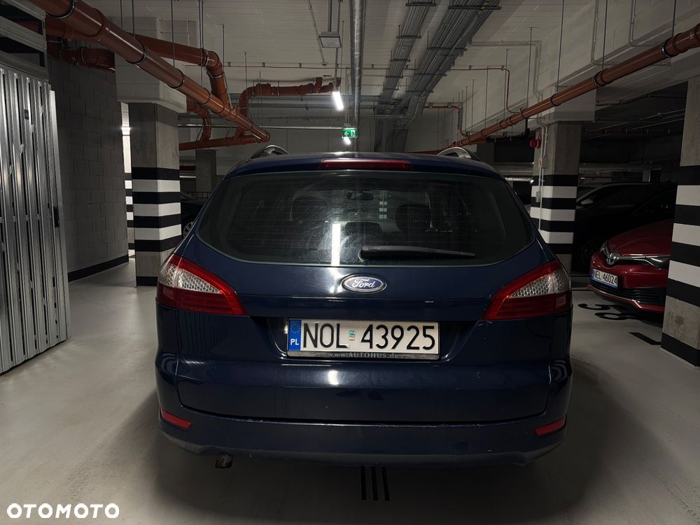 Ford Mondeo 2.0 TDCi Ambiente - 9