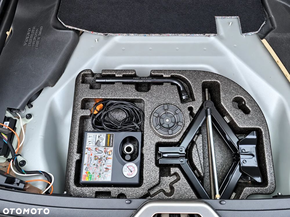 Volvo XC 60 D4 Drive-E Momentum - 22