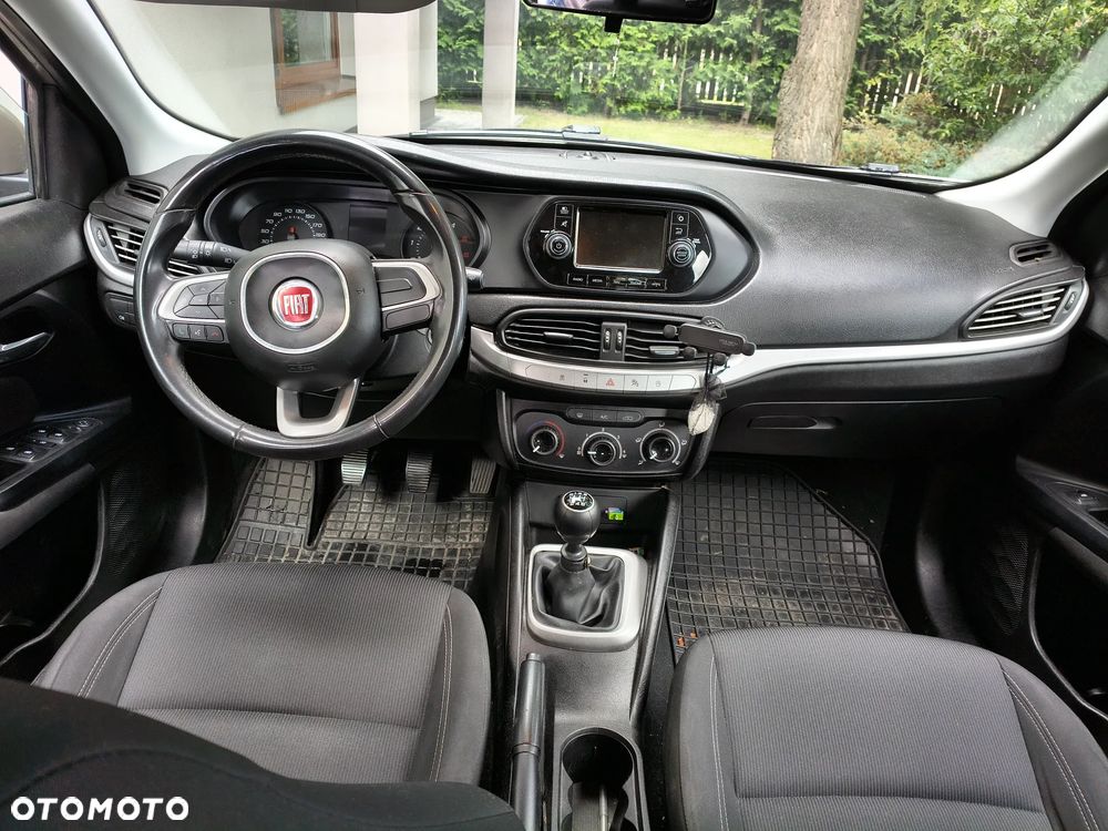 Fiat Tipo 1.6 MultiJet 16v Street - 9