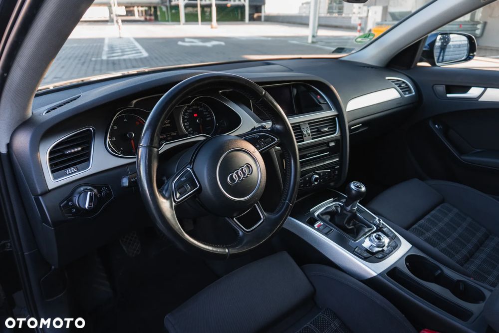 Audi A4 Avant 2.0 TDI DPF Attraction - 17