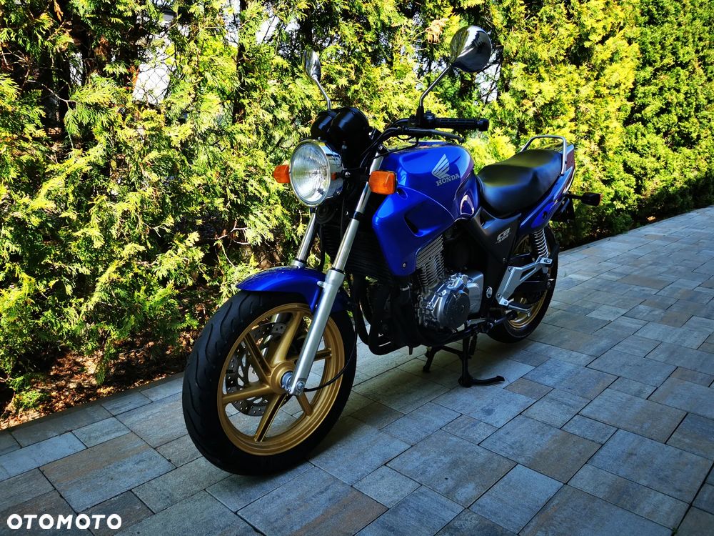 Honda CB - 4