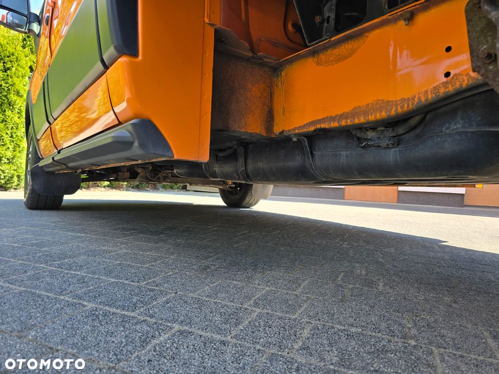 Ford TRANSIT DOKA STRZYNIA - 39