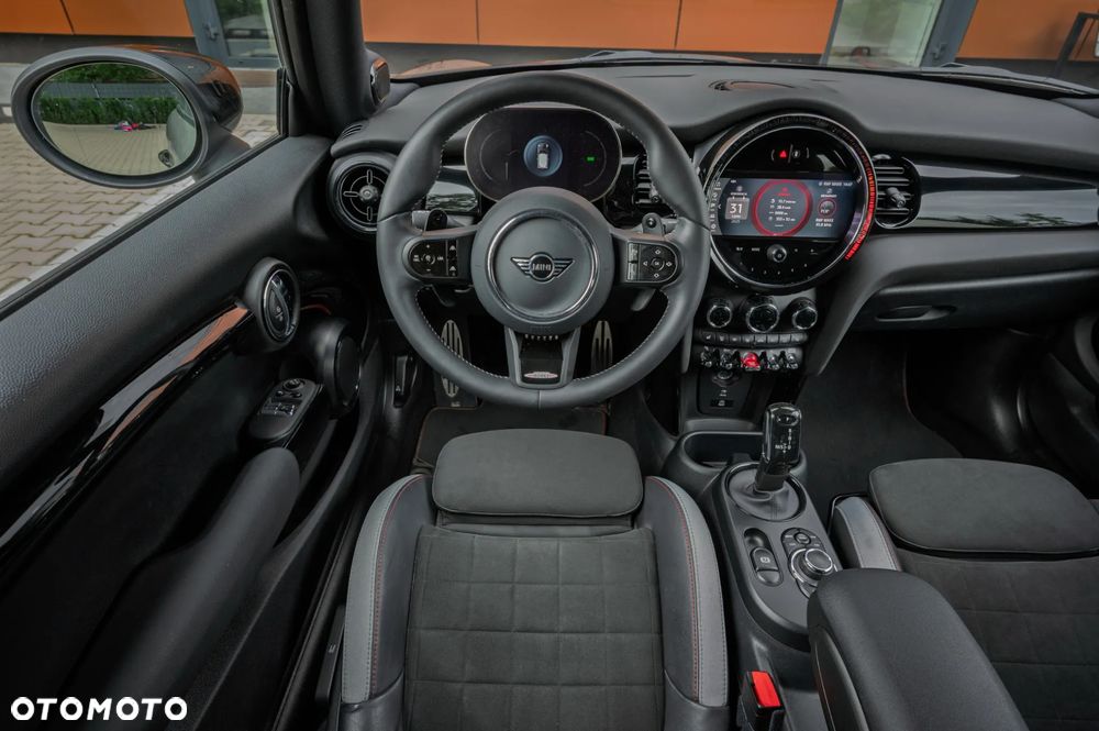 MINI John Cooper Works - 22