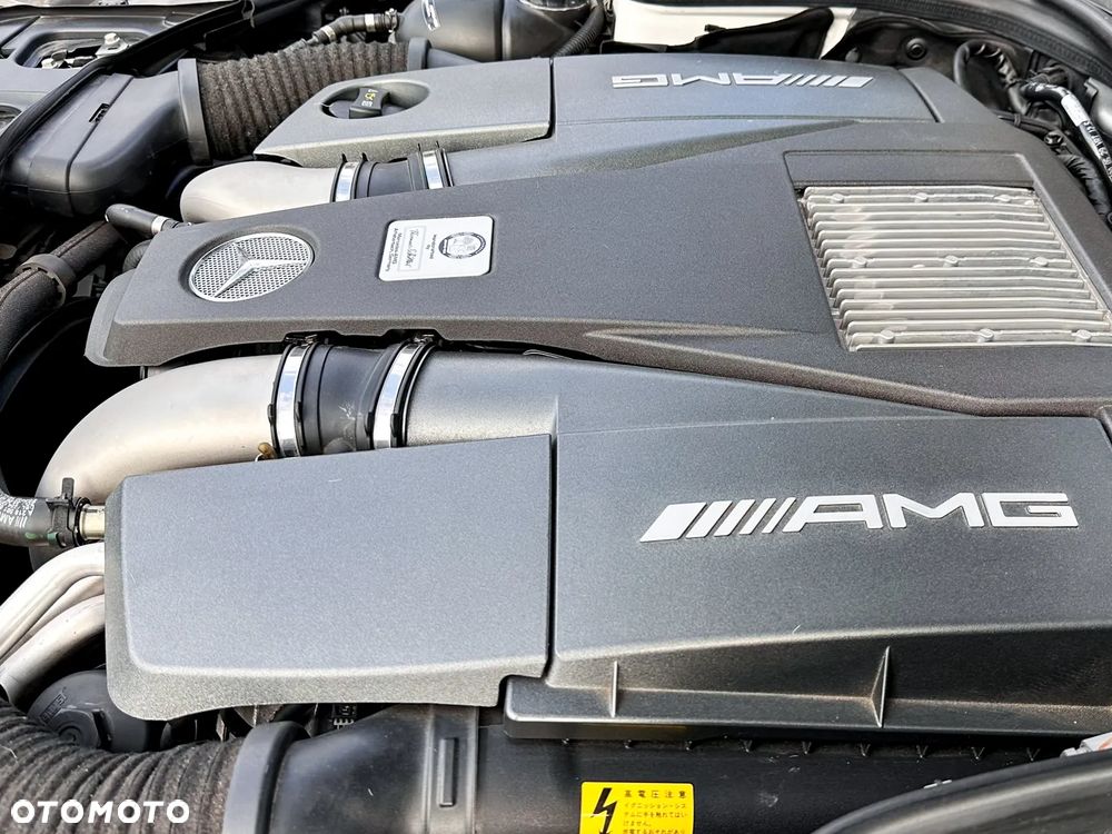 Mercedes-Benz CLS 63 AMG AMG SPEEDSHIFT MCT - 24