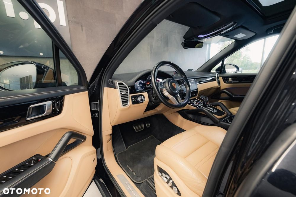Porsche Cayenne S - 10