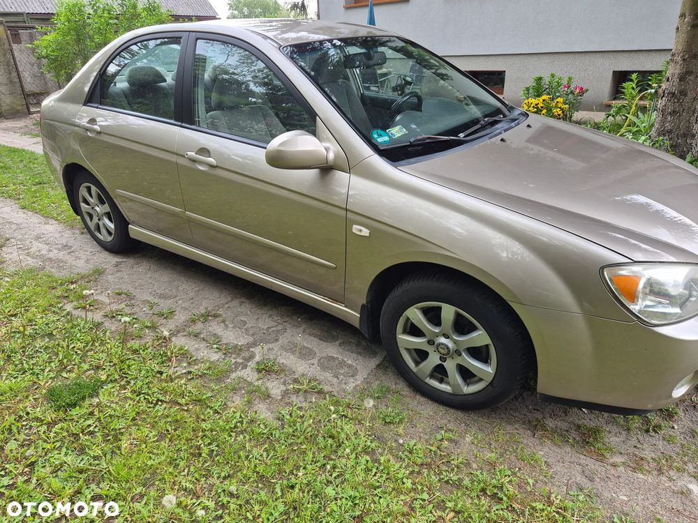 Kia Cerato - 7