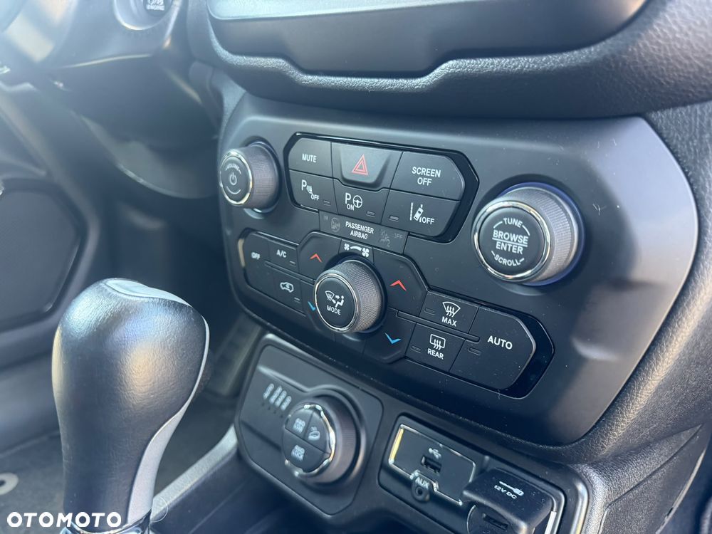 Jeep Renegade 2.0 MultiJet Limited 4WD S&S - 27