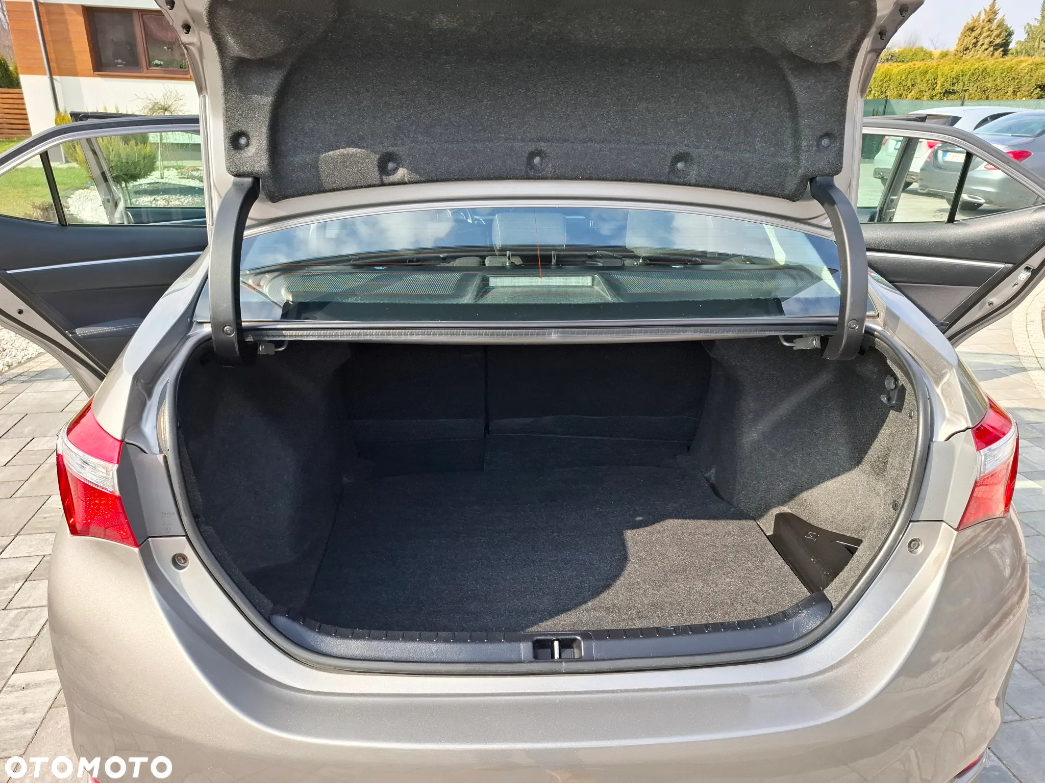 Toyota Corolla 1.6 Executive - 22