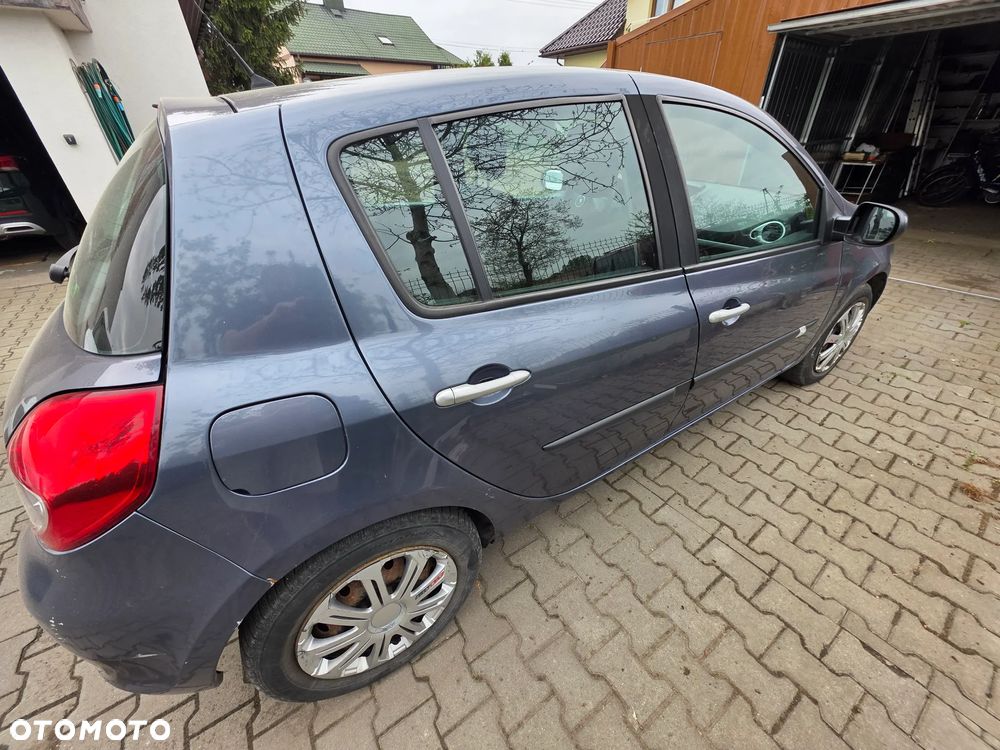 Renault Clio 1.5 dCi Pack Dynamique - 9