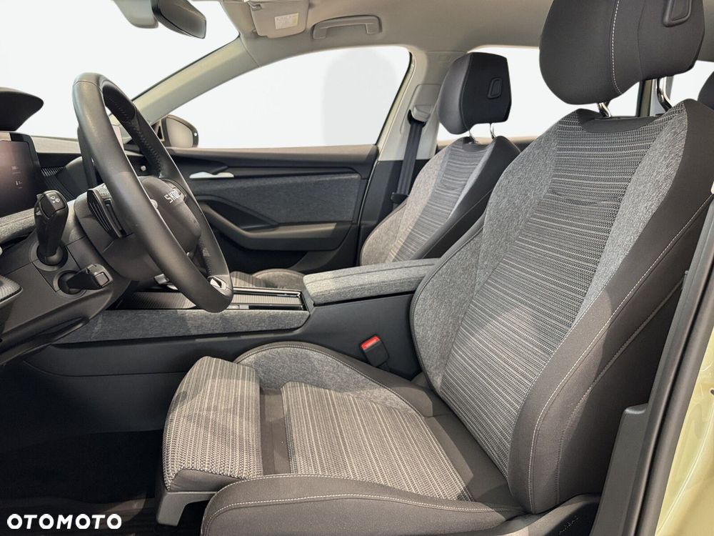 Skoda Superb 1.5 TSI mHEV Selection DSG - 11