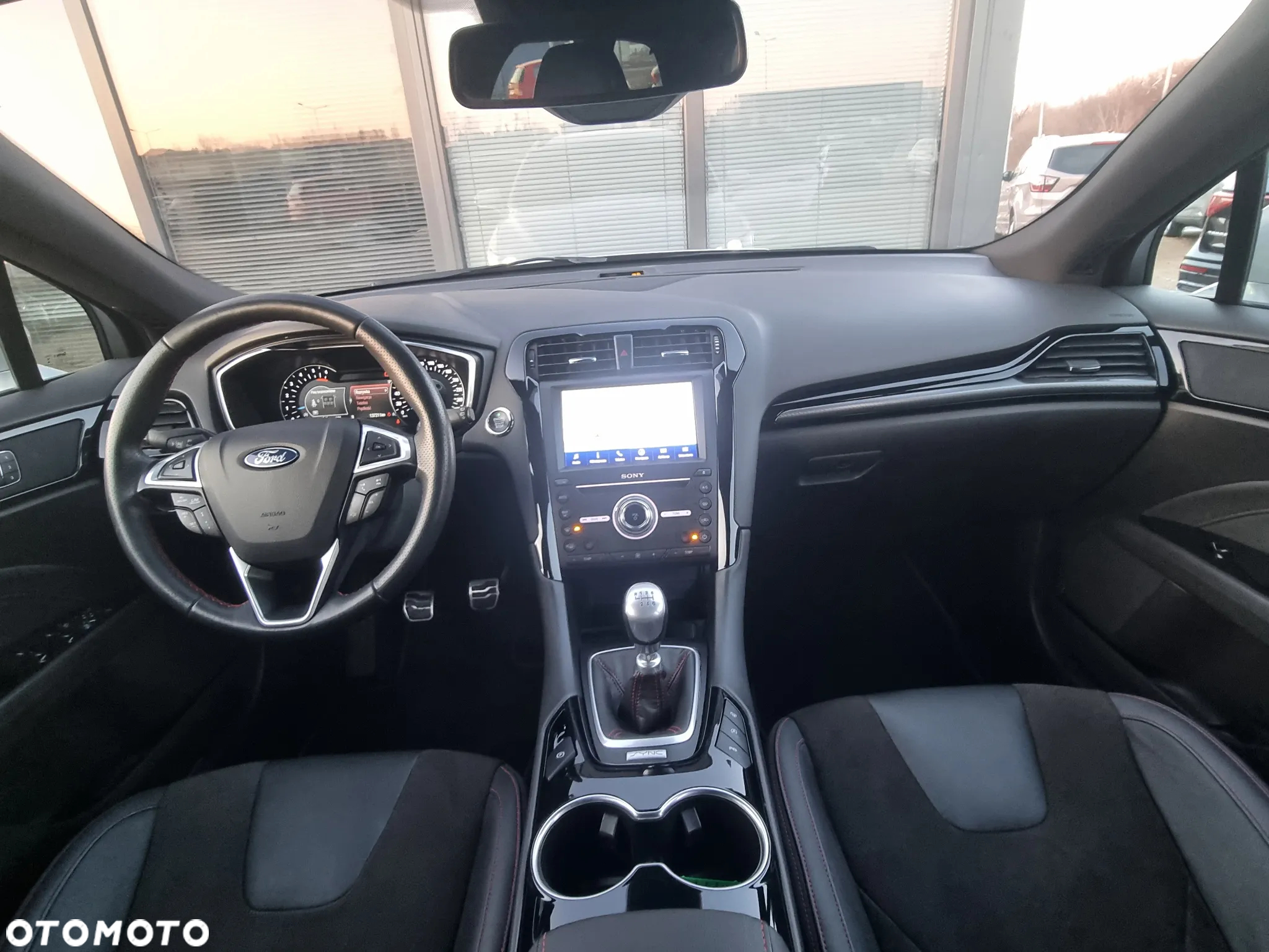 Ford Mondeo 2.0 EcoBlue Titanium - 32