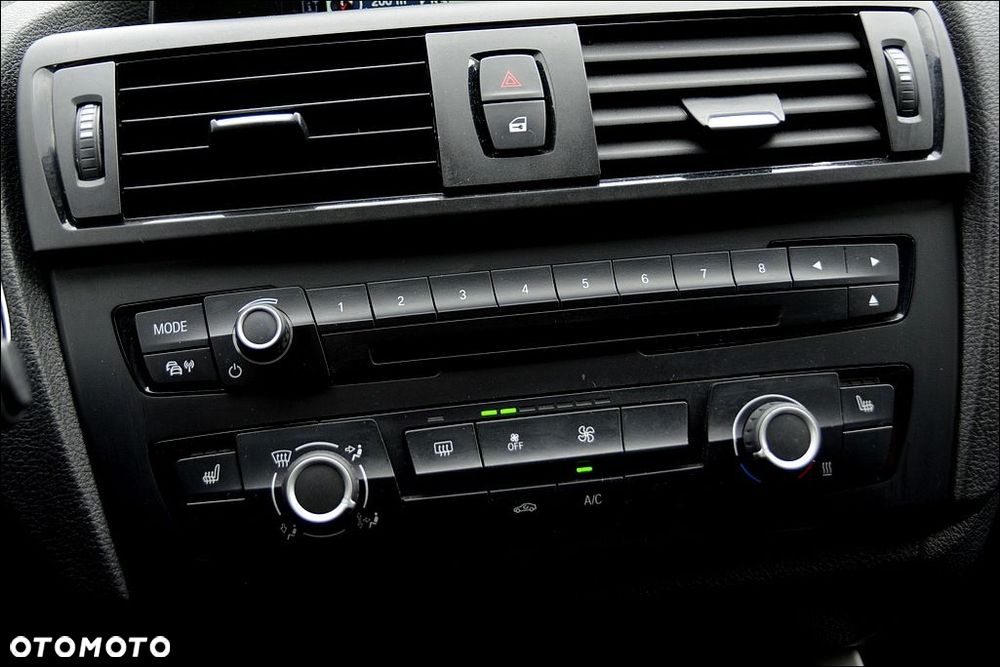 BMW Seria 1 116d EfficientDynamics Edition - 31