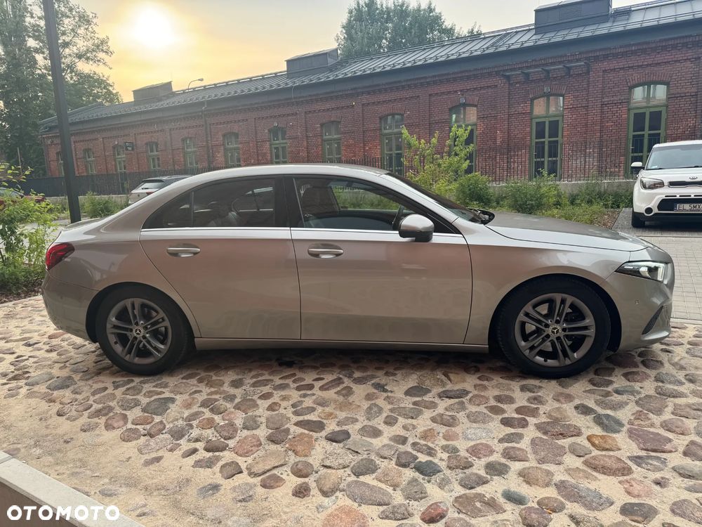 Mercedes-Benz Klasa A 220 4-Matic Progressive 7G-DCT - 19