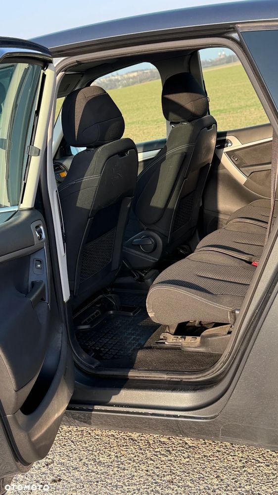 Citroën C4 Picasso - 10