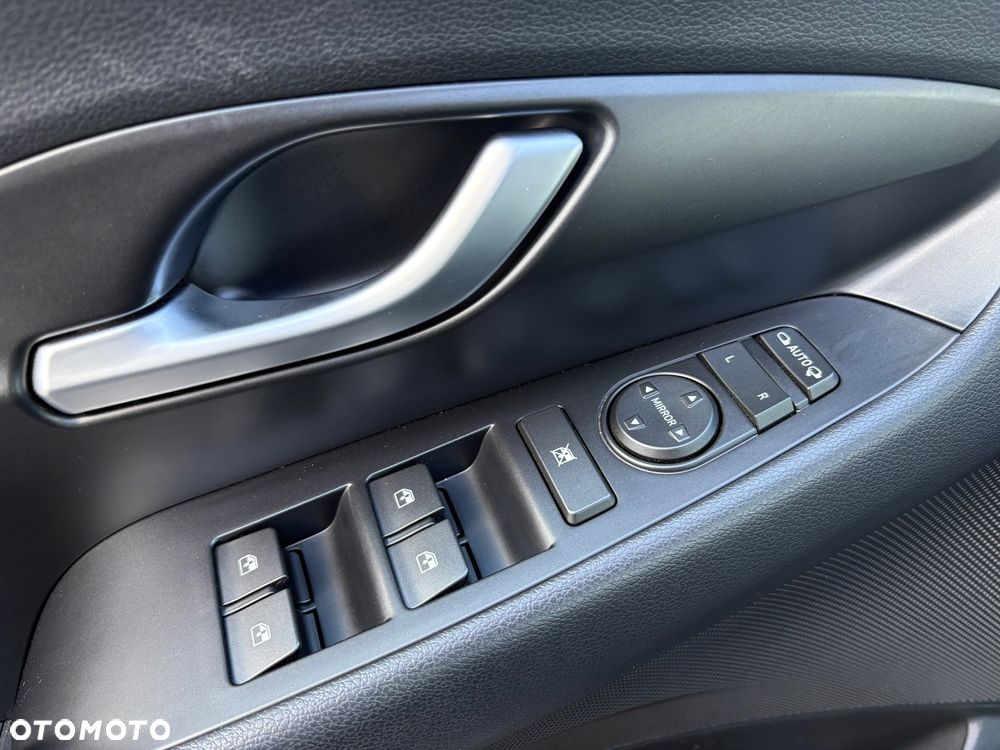 Hyundai i30 i30cw 1.6 CRDi Automatik Trend - 10