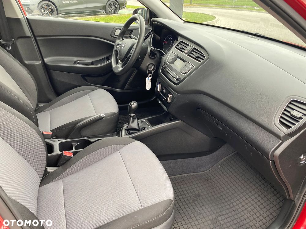Hyundai i20 1.2 Comfort - 20