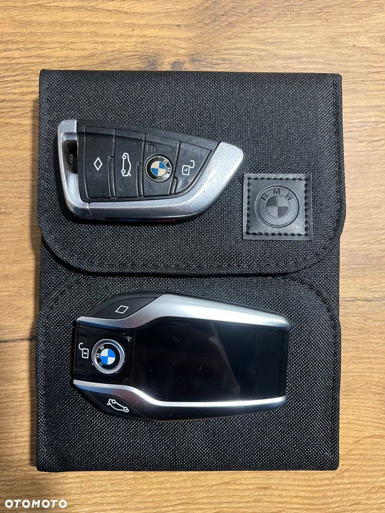 BMW Seria 3 320d M Sport Shadow - 21
