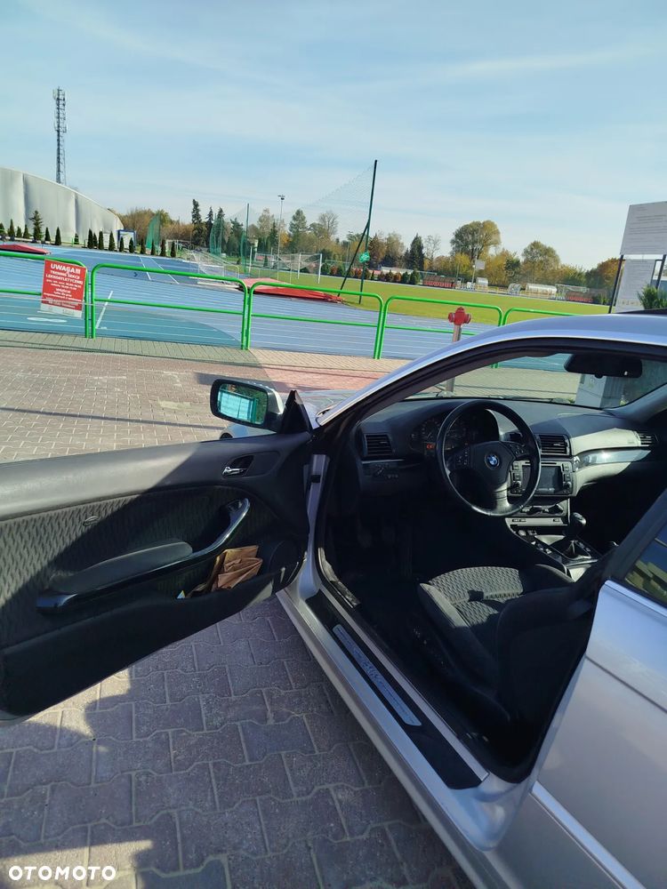 BMW Seria 3 323 CI - 6