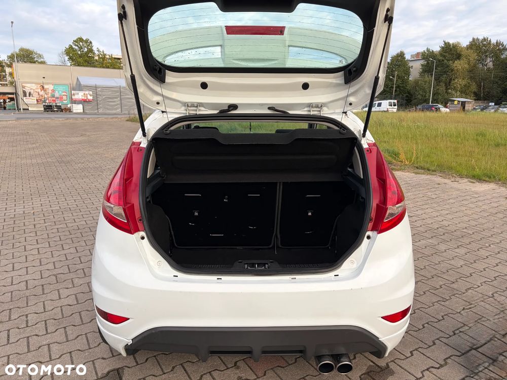 Ford Fiesta 1.6 Sport - 9
