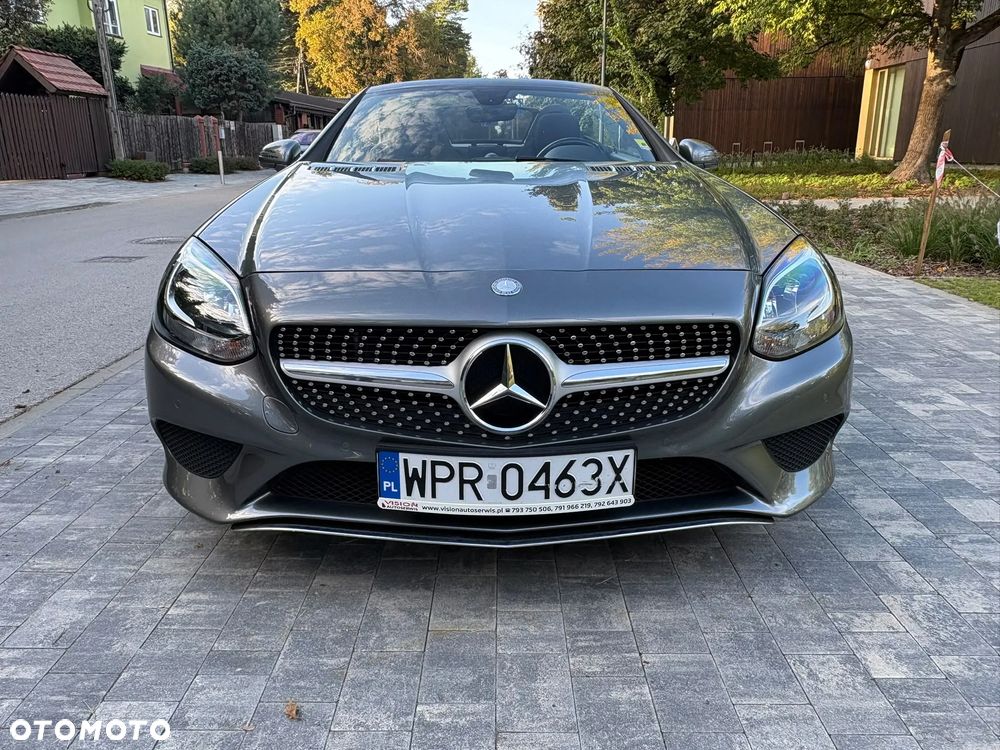 Mercedes-Benz SLC 200 - 4