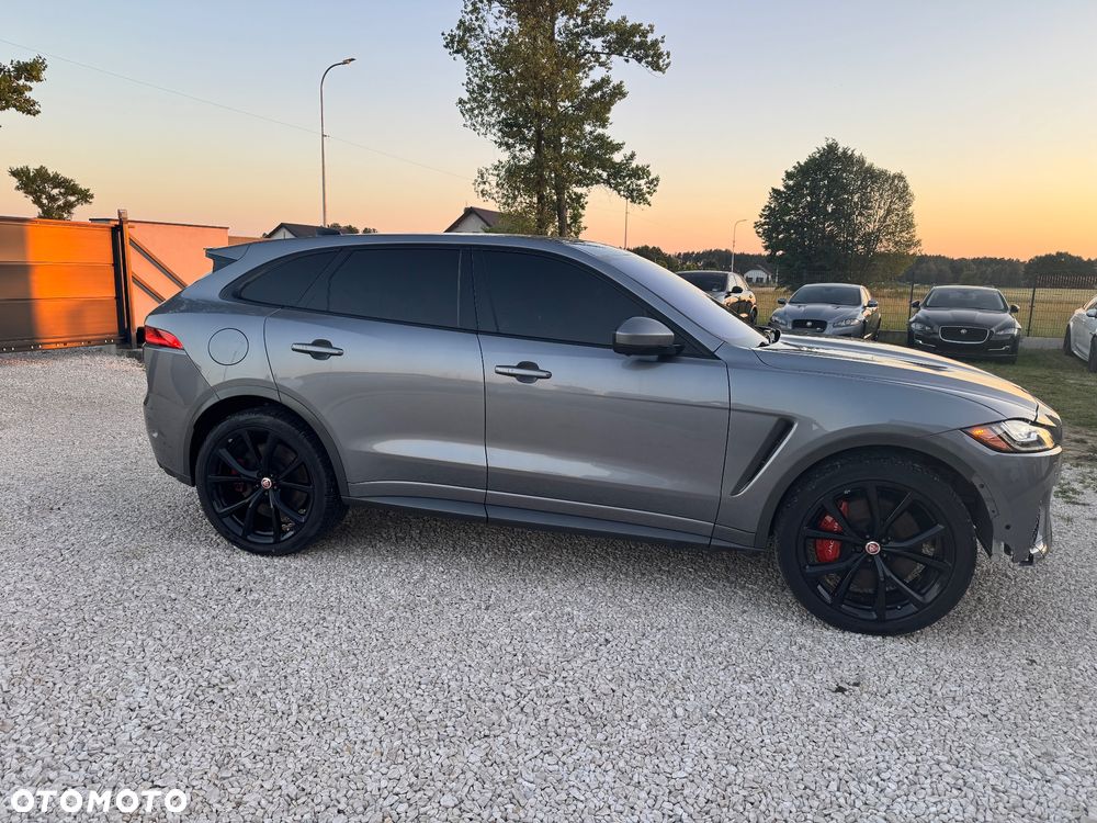 Jaguar F-Pace AWD SVR - 7
