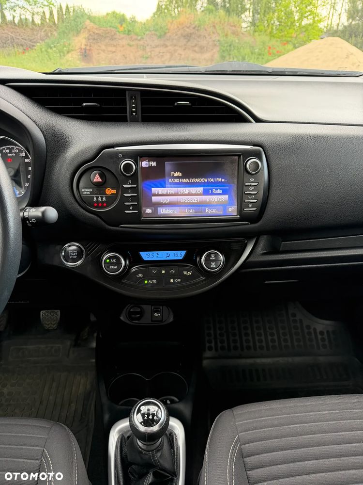 Toyota Yaris 1.5 Selection - 5