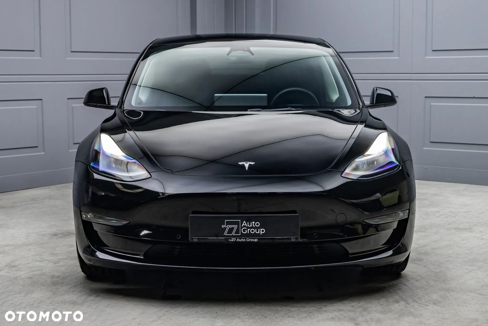 Tesla Model 3 - 36